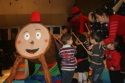 La Minúscula-Caga, tió, contes i animació