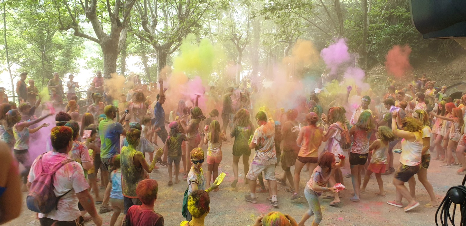 EDR Events-Festa Holi Kids