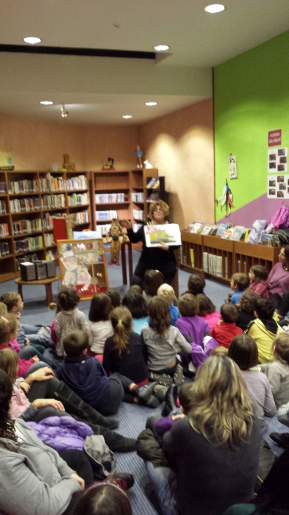 Borinotgroc / M. Dolors Arqué-Conta'm, Aurèlia, com eren abans les biblioteques?