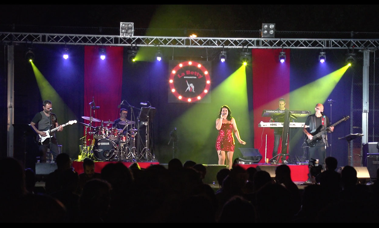 La Betty Orquestra-Festa major (versions)