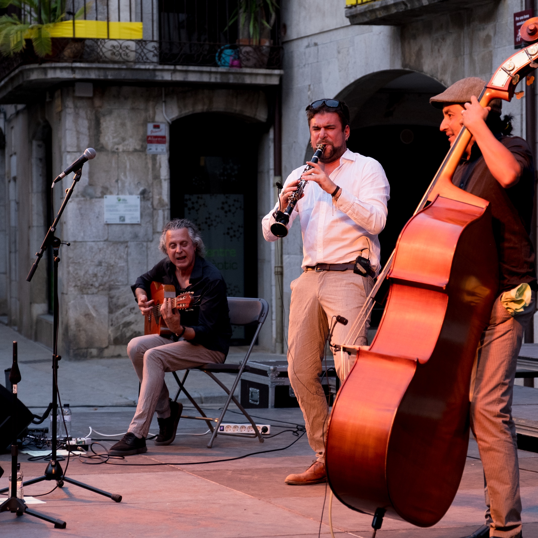 Cat Klezmer Trio-Una volta al món en 80 minuts