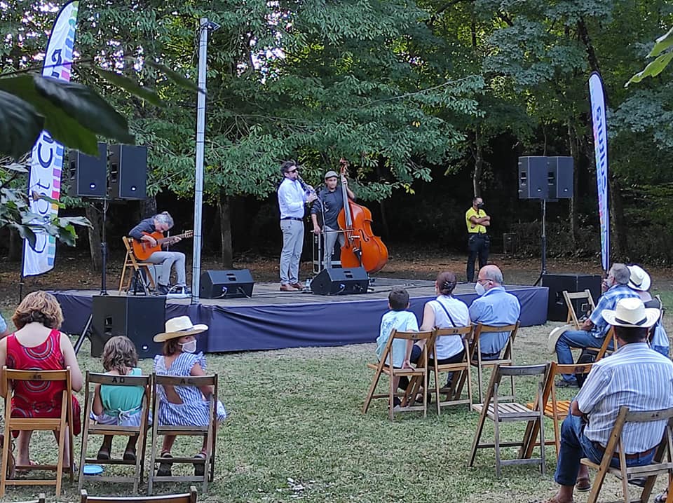 Cat Klezmer Trio-Una volta al món en 80 minuts