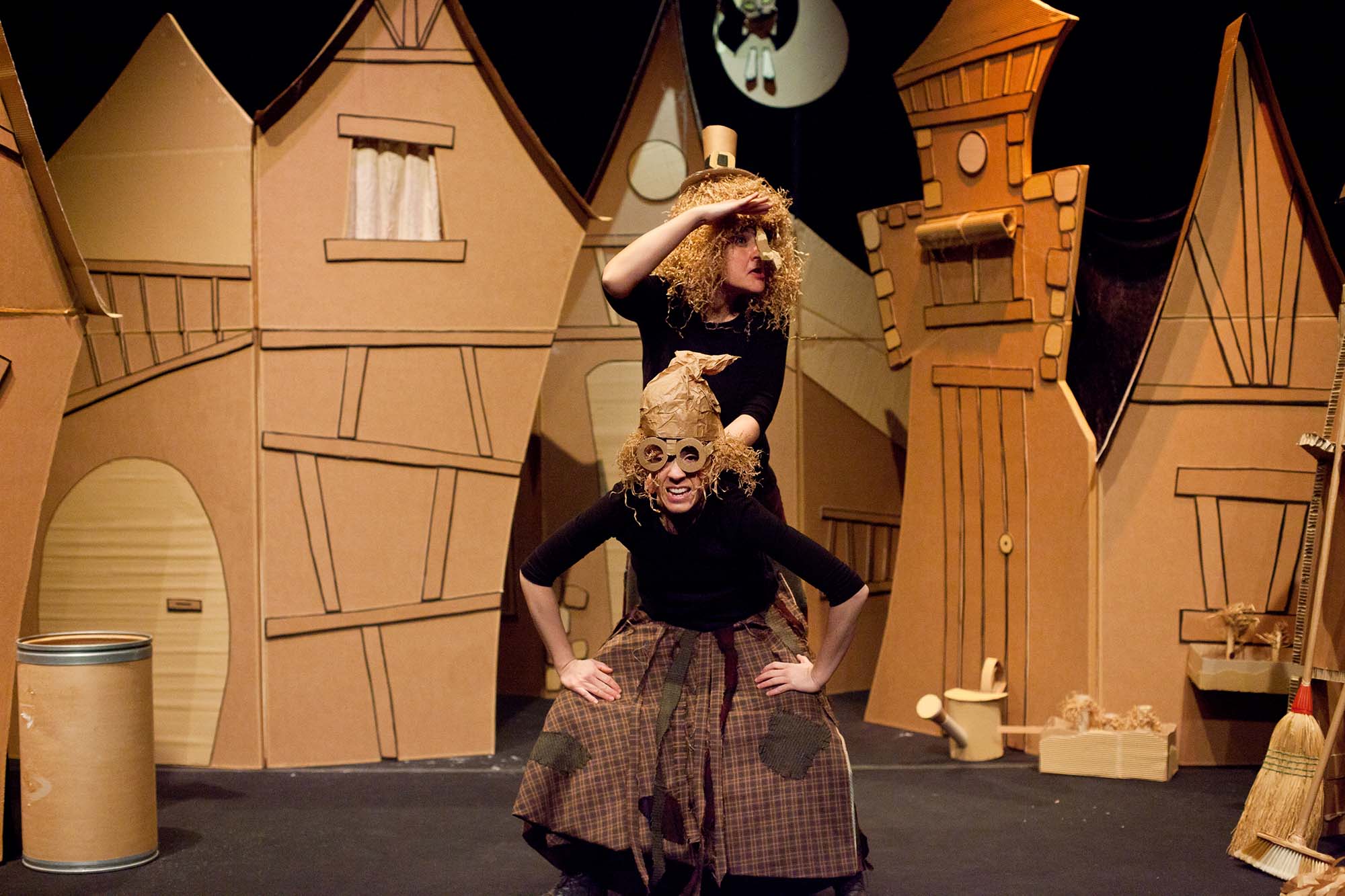 Pocacosa Teatre-El carreró de les bruixes