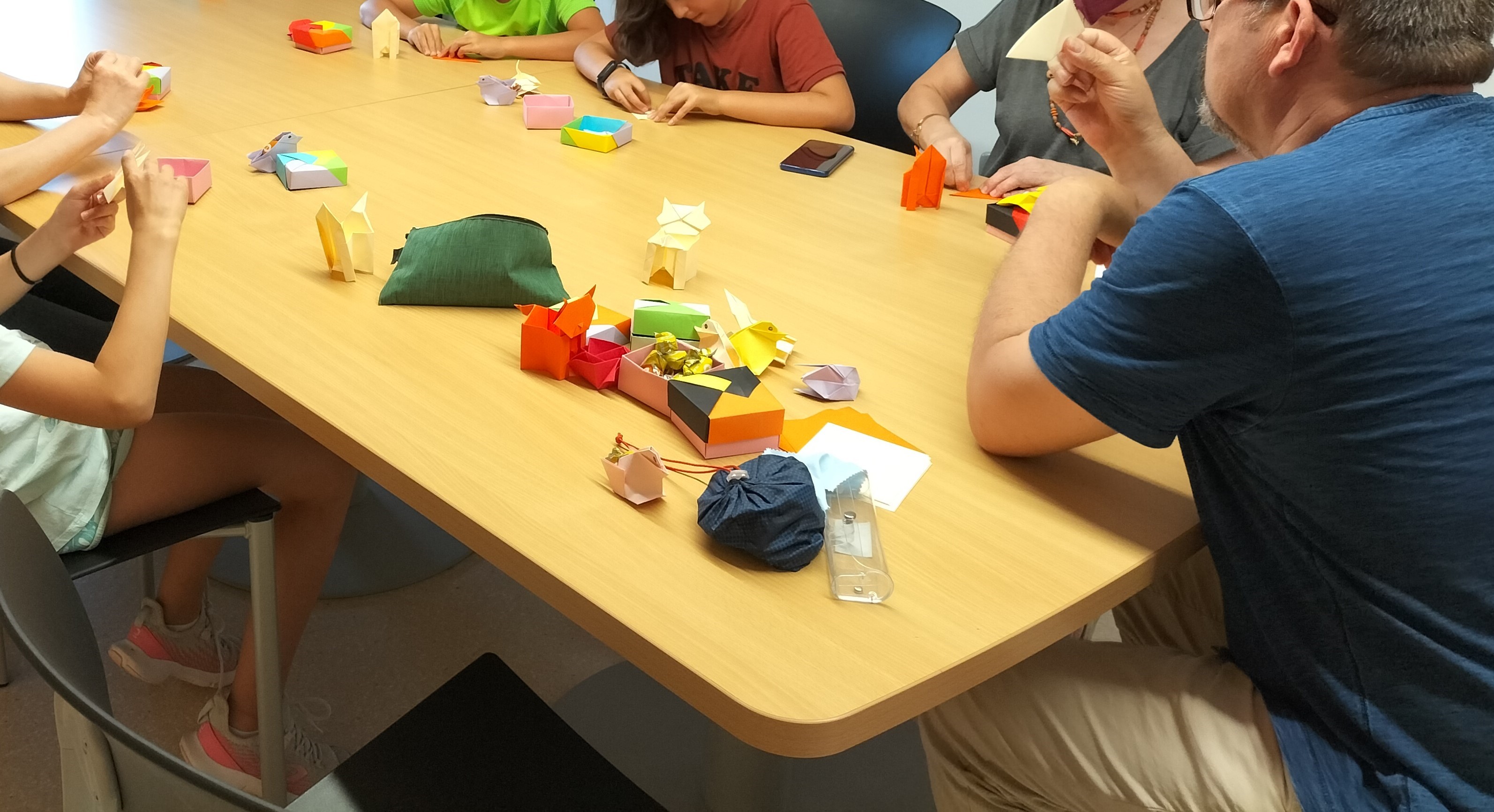 Vidalfont Paper-Aprendre origami (taller de papiroflèxia)