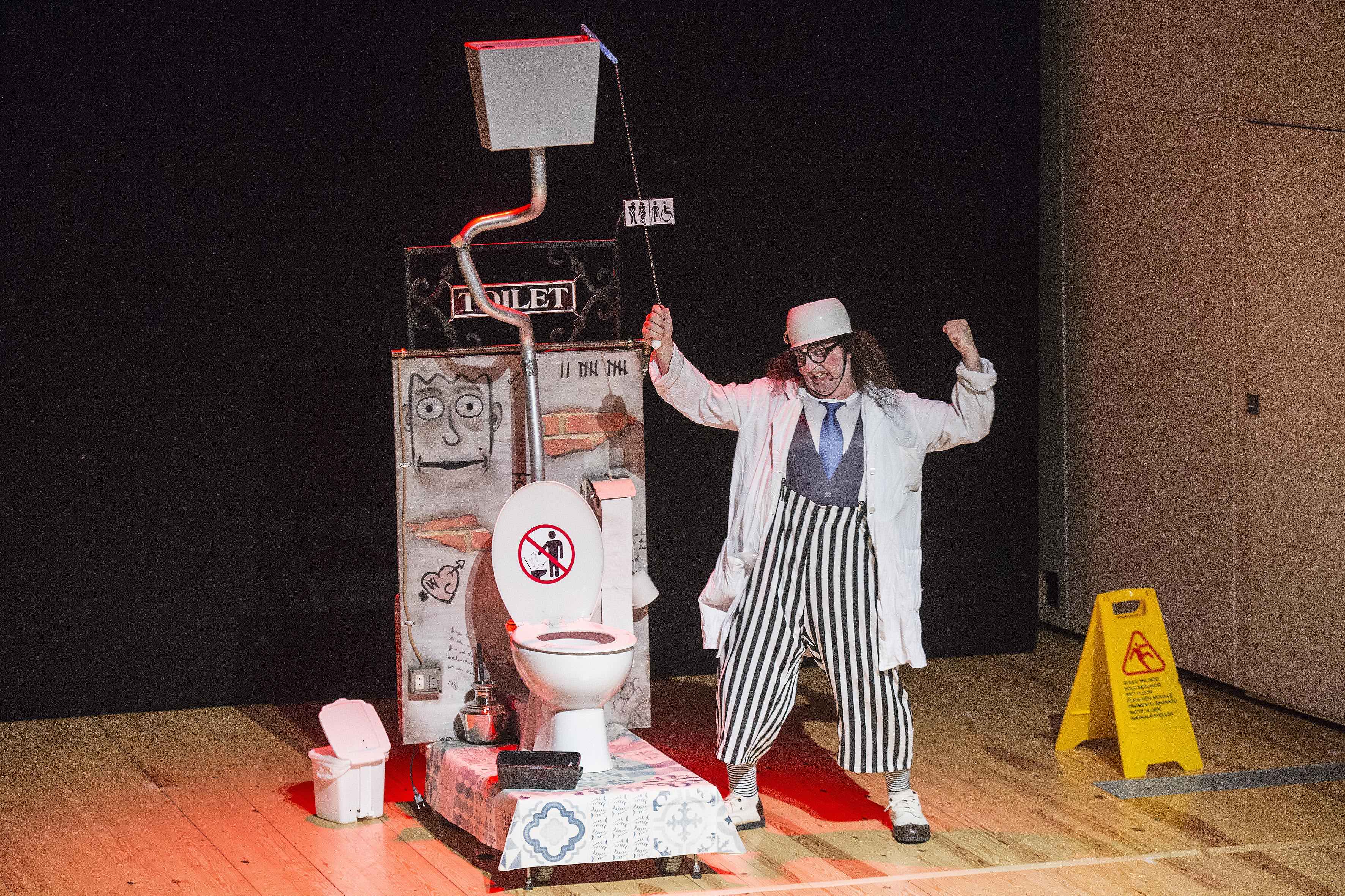 Companyia Karlus Soler-Toilet