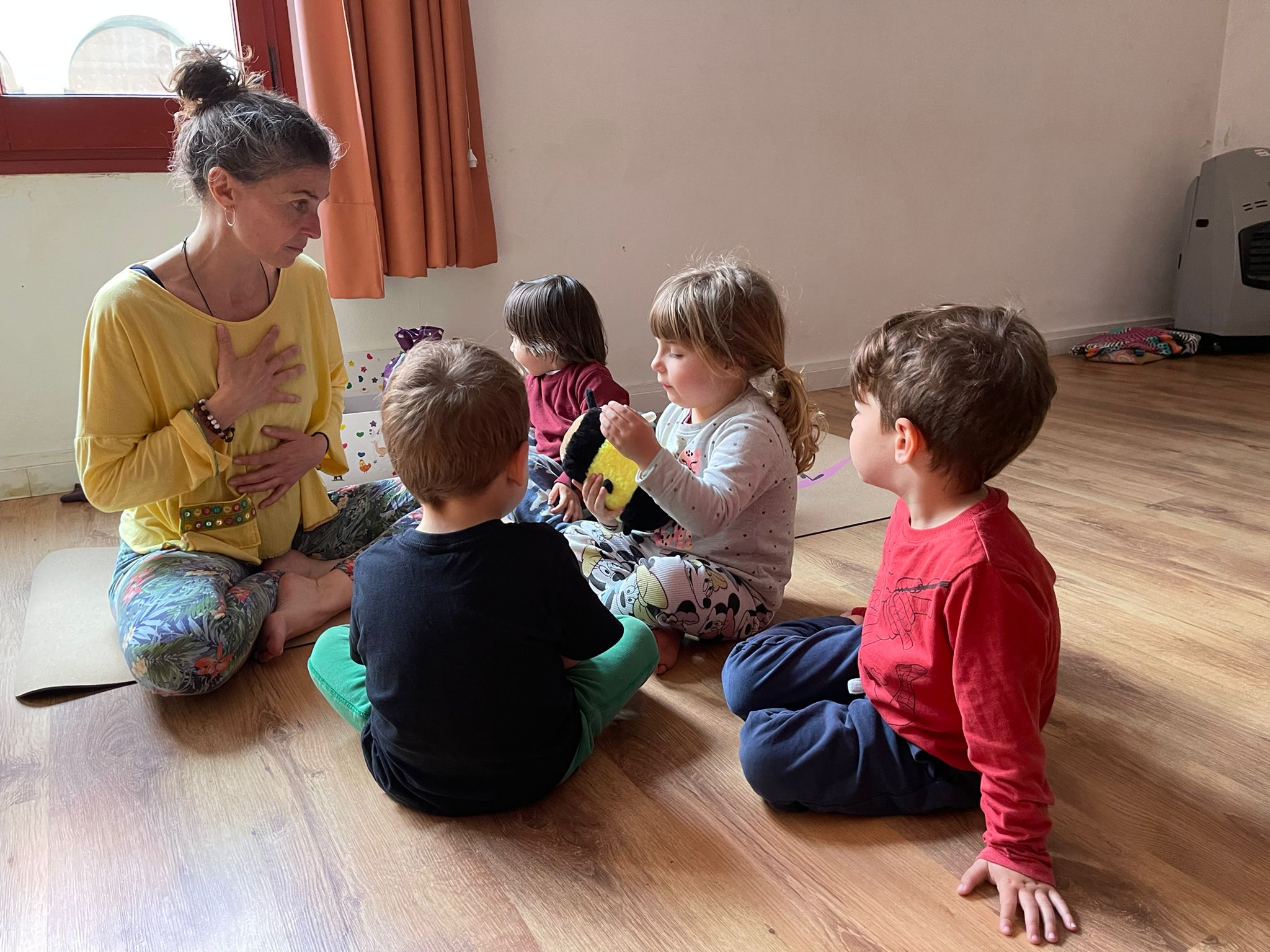 La Tribu Iogui-Ioga en família