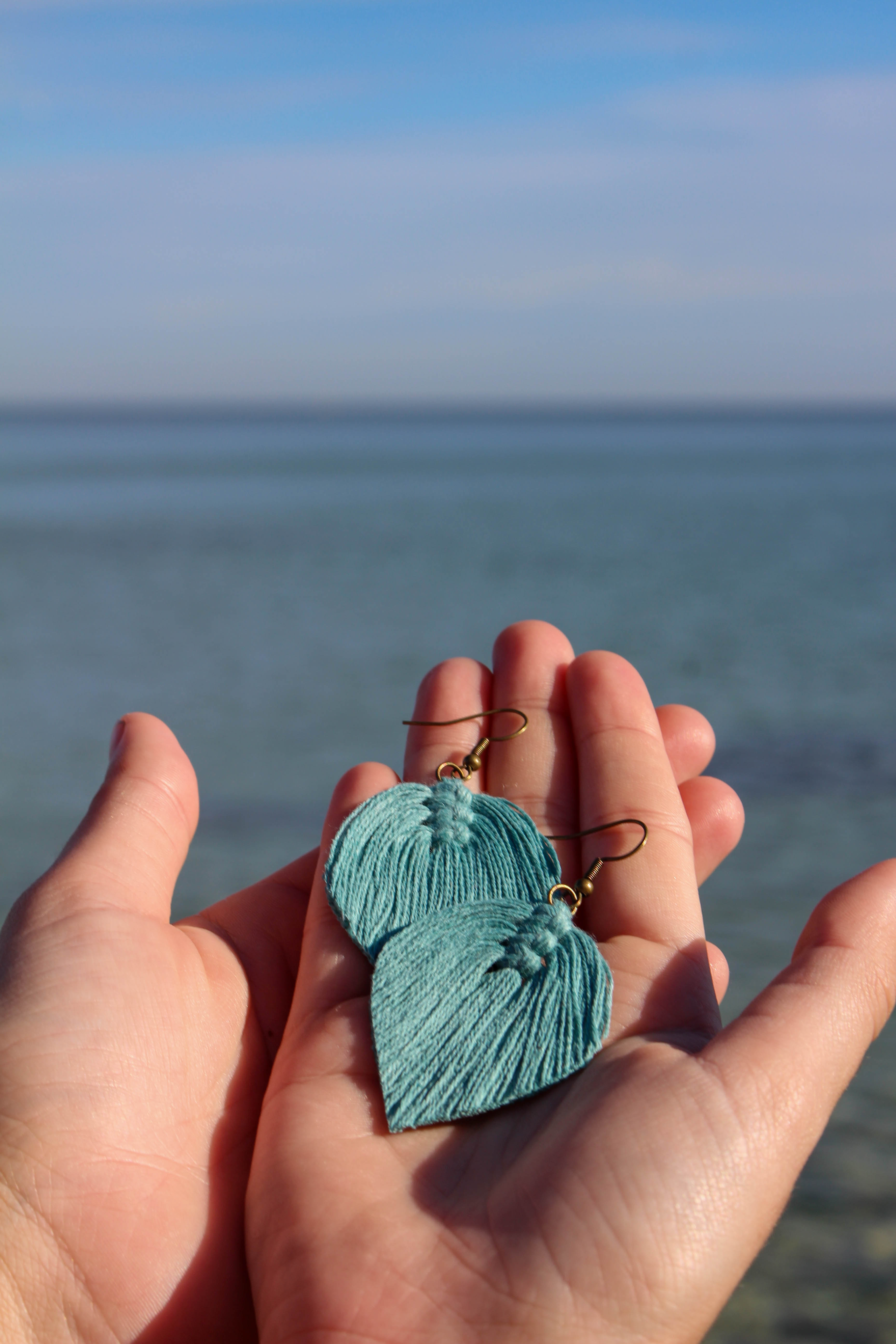 Clara Vallejo Barnosell-Taller d'arracades de macramé