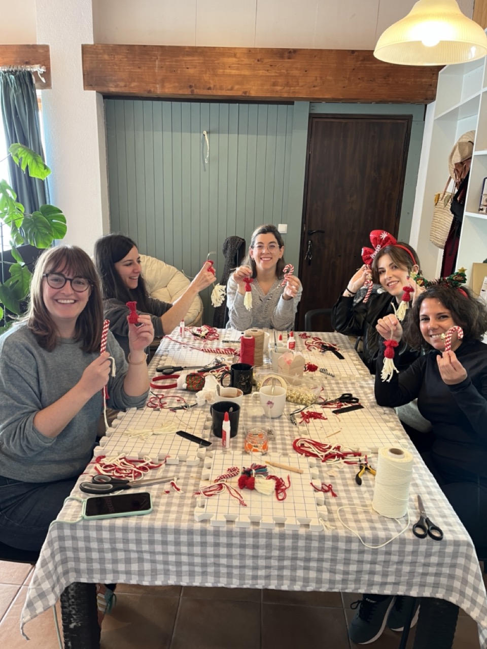 Clara Vallejo Barnosell-Ornaments de Nadal en macramé