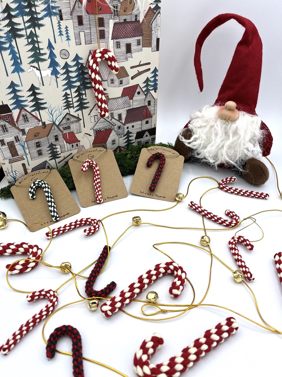 Clara Vallejo Barnosell-Ornaments de Nadal en macramé