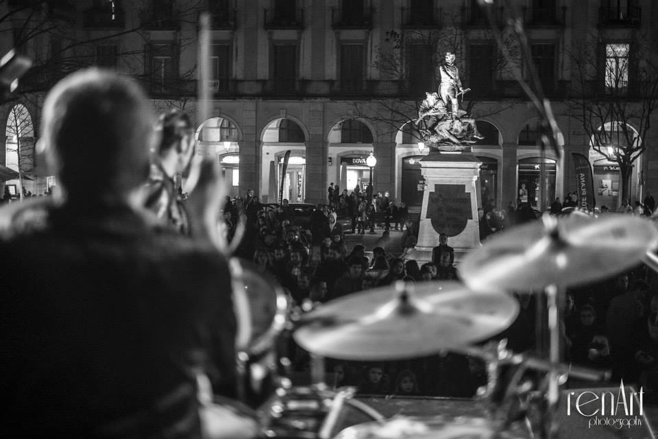 Waltrapa & The Cashmakers-Concert en format gran