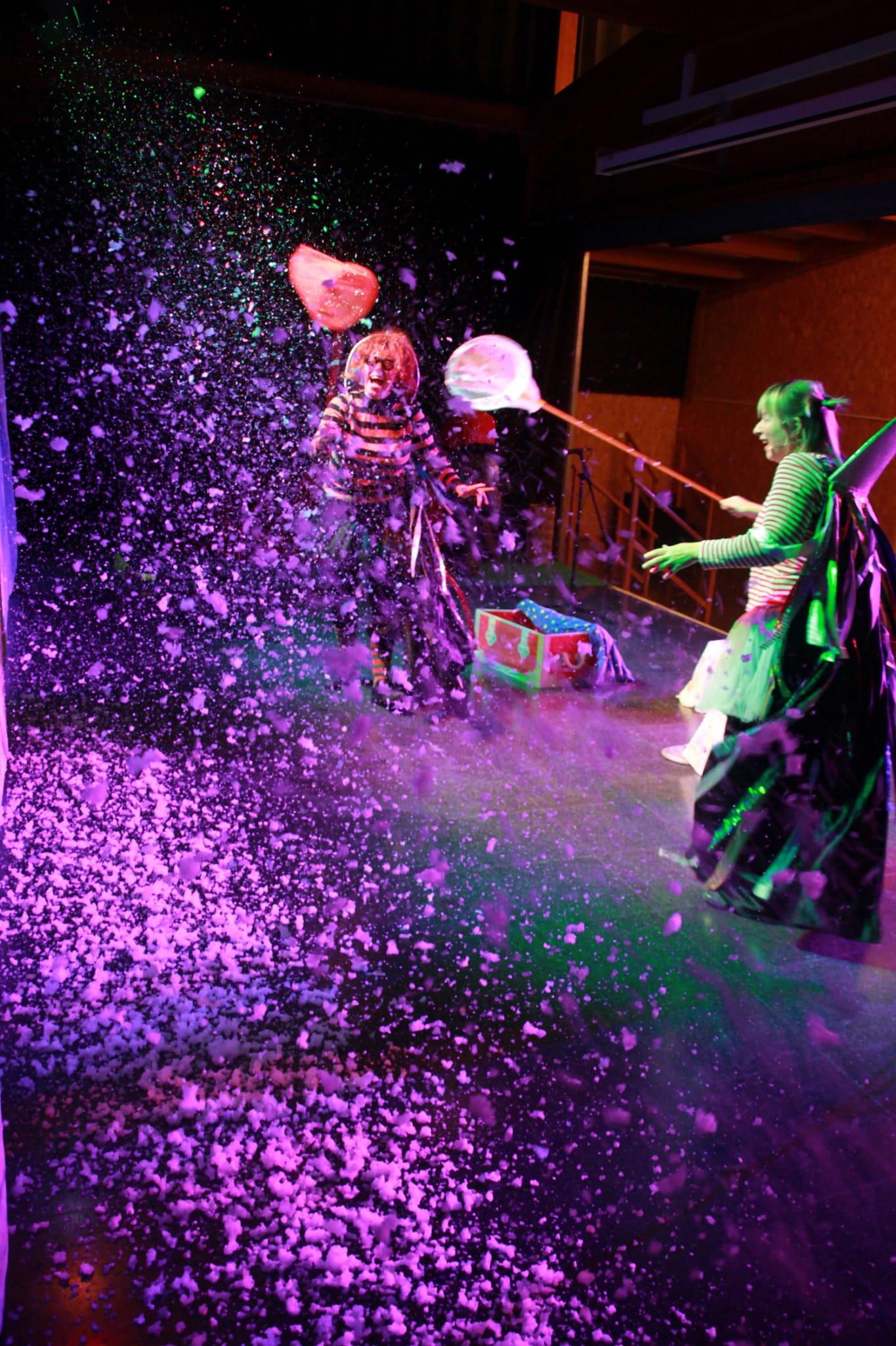 Teatre de Contacte-La Cric, la Crac i el retorn de les festes 