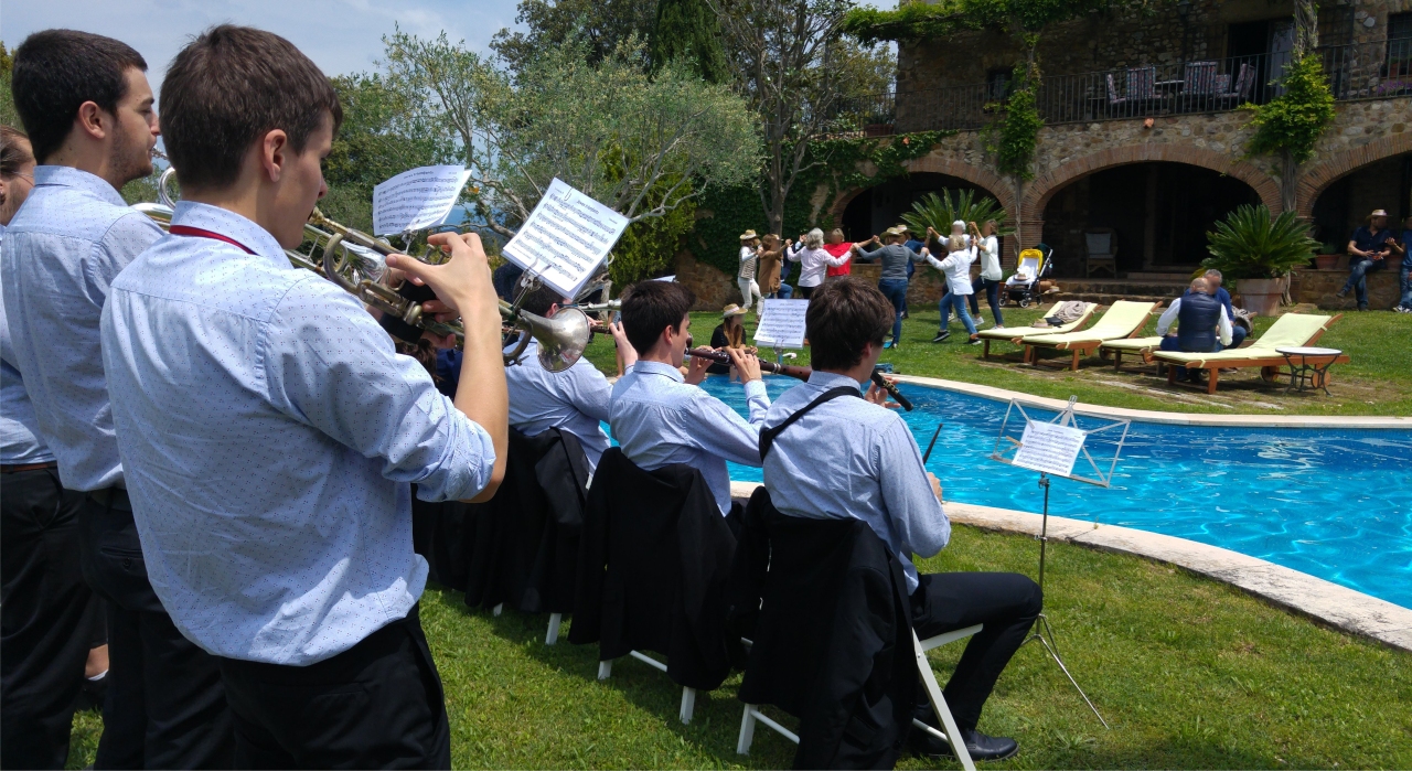 Cobla La Principal de Banyoles-Audicions de sardanes, oficis, cercaviles i balls vuitcentistes