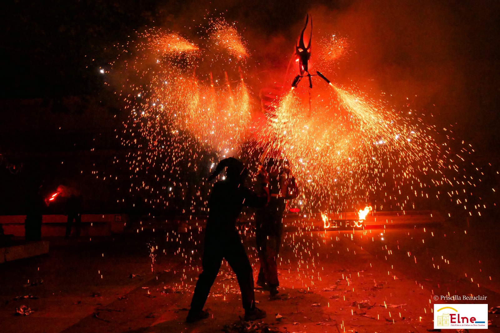 Els Senyors del Foc-Correfoc de gran format