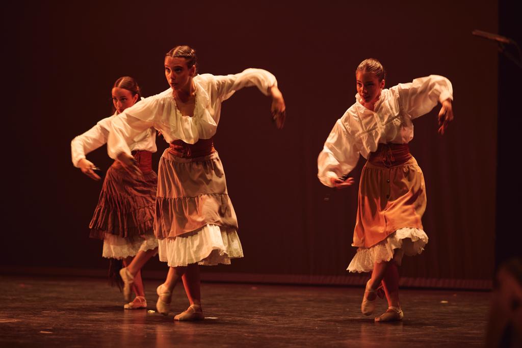 Jove Ballet de l'Escola de Flamenc Pilar Sánchez -Yerma