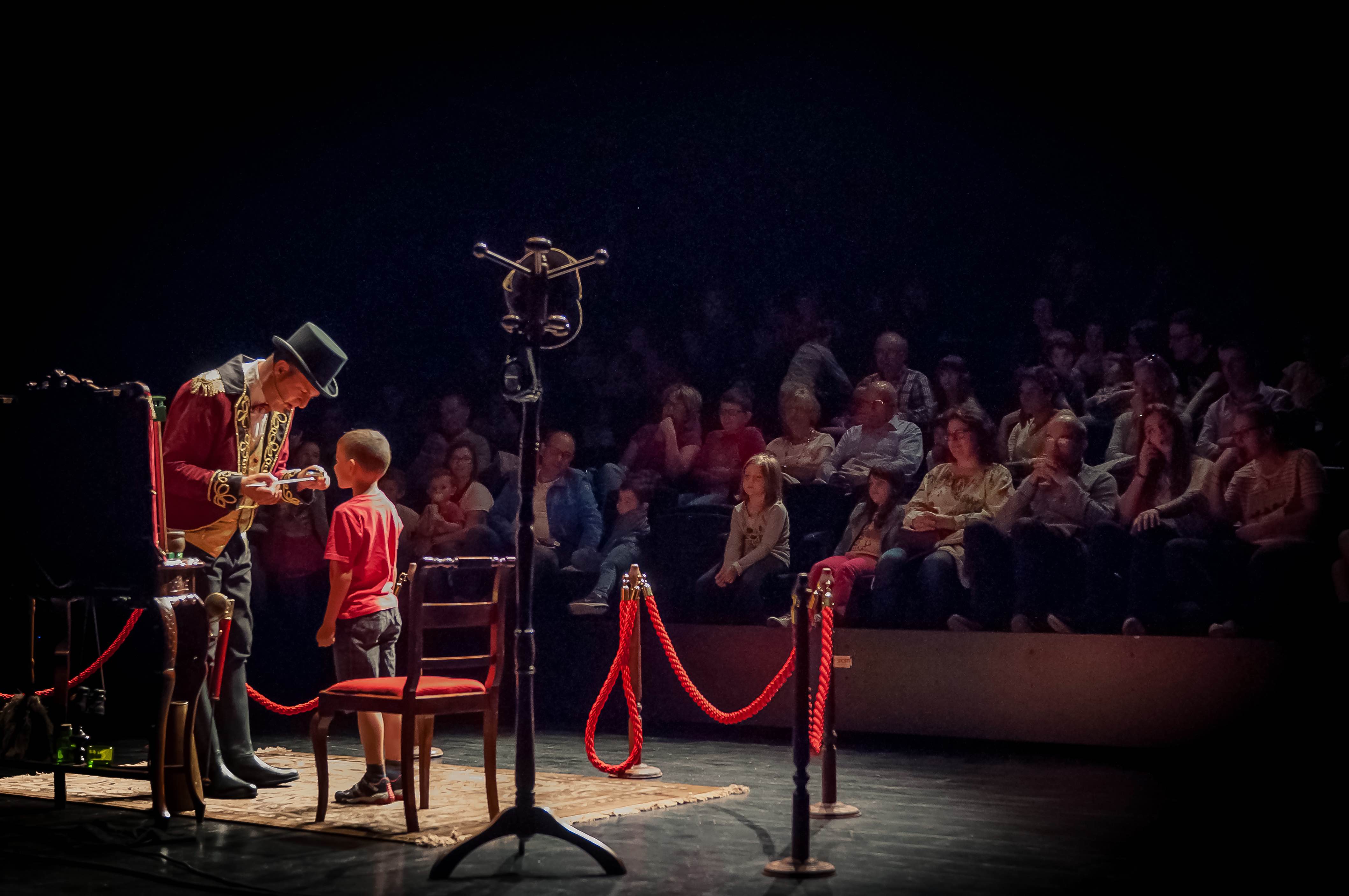 Fèlix Brunet-El domador de puces