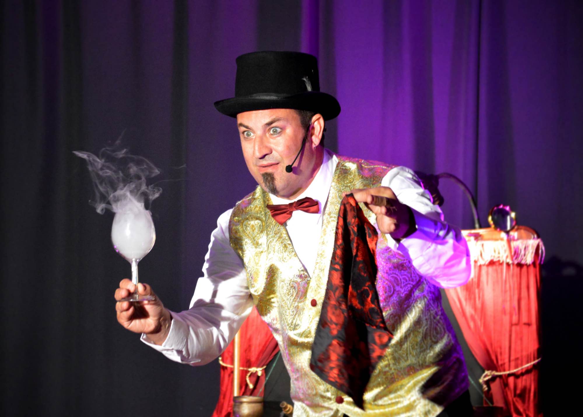 Fèlix Brunet-El domador de puces