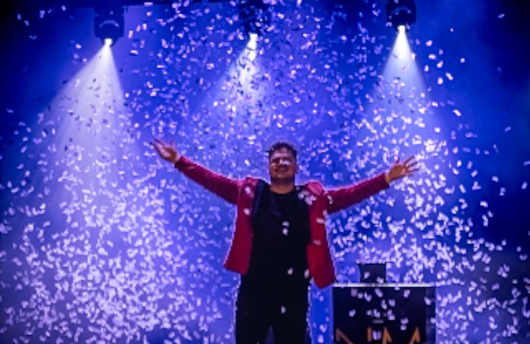 Nil Matamala-(R)evolution