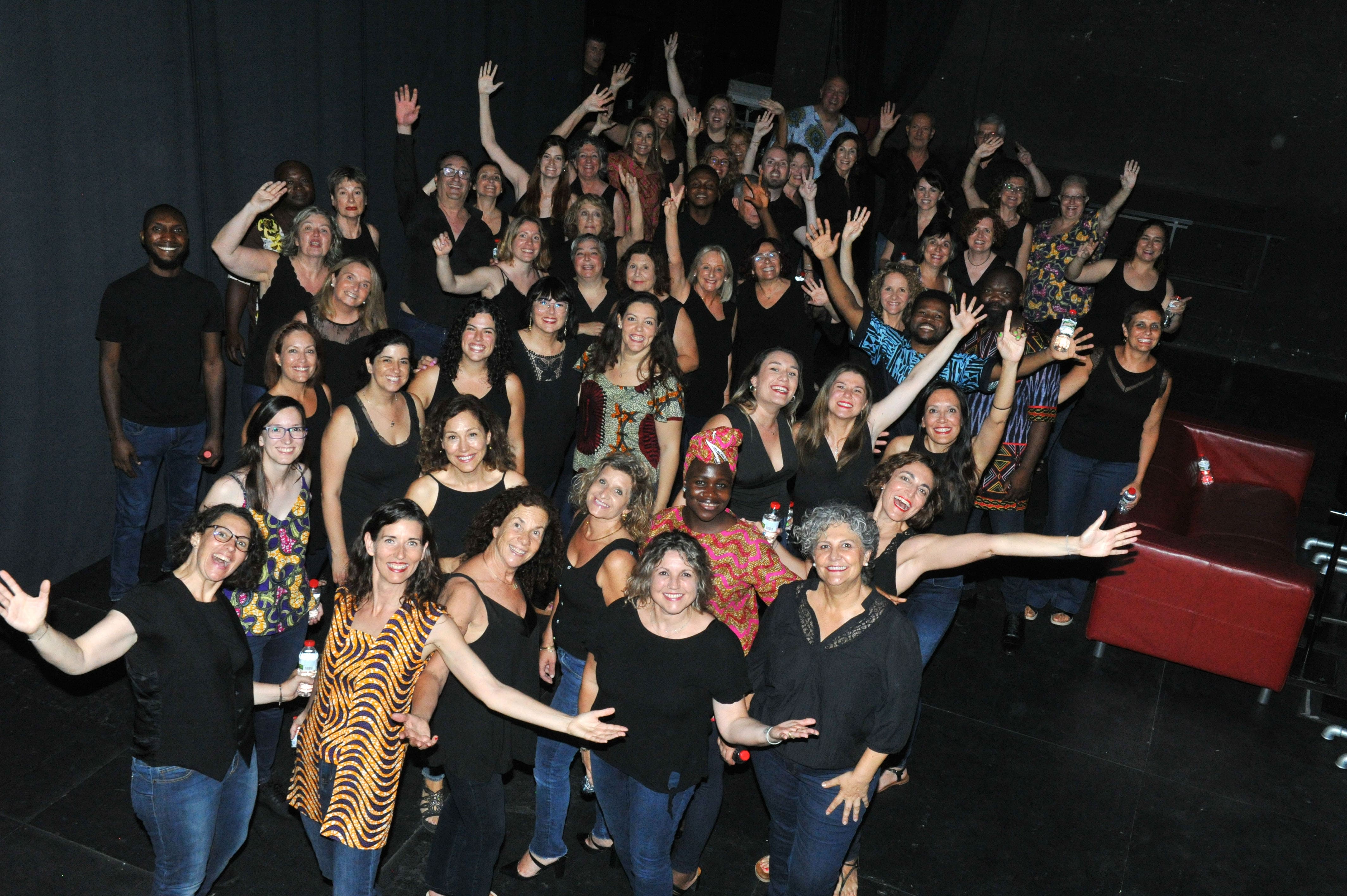 Associació Heaven on Earth Gospel Choir-Vine i obre el cor