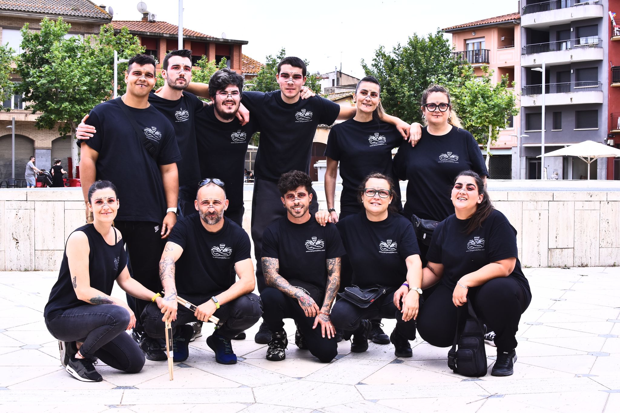 Els Senyors del Foc-Cercavila amb la banda d'Els Senyors del Foc