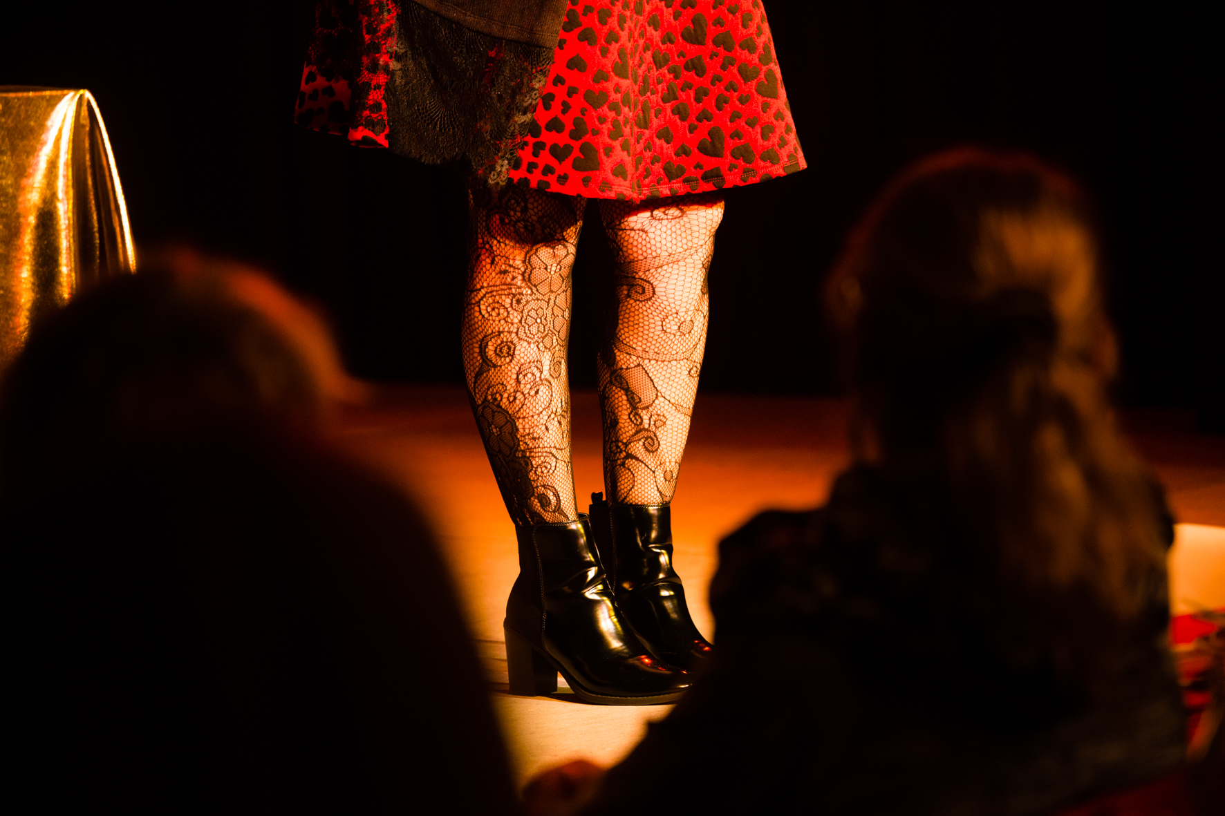 ClinClonClown-Swellen's Taper Sex