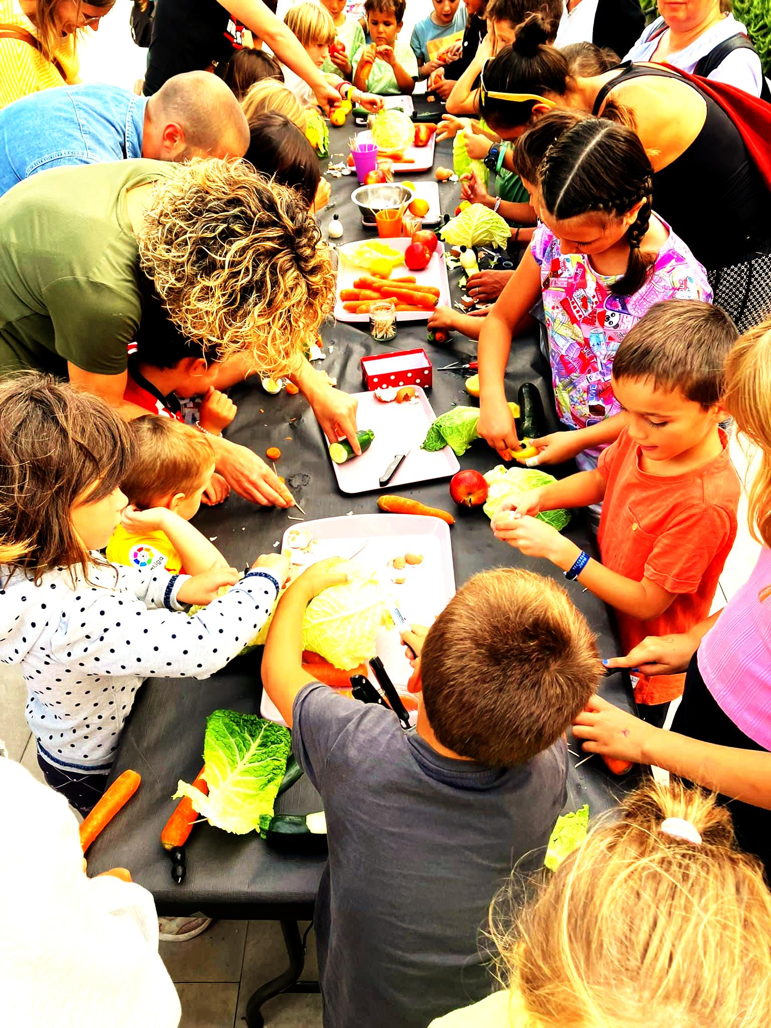 Tulasi Teatre-La màgia dels aliments: titelles a punt per menjar