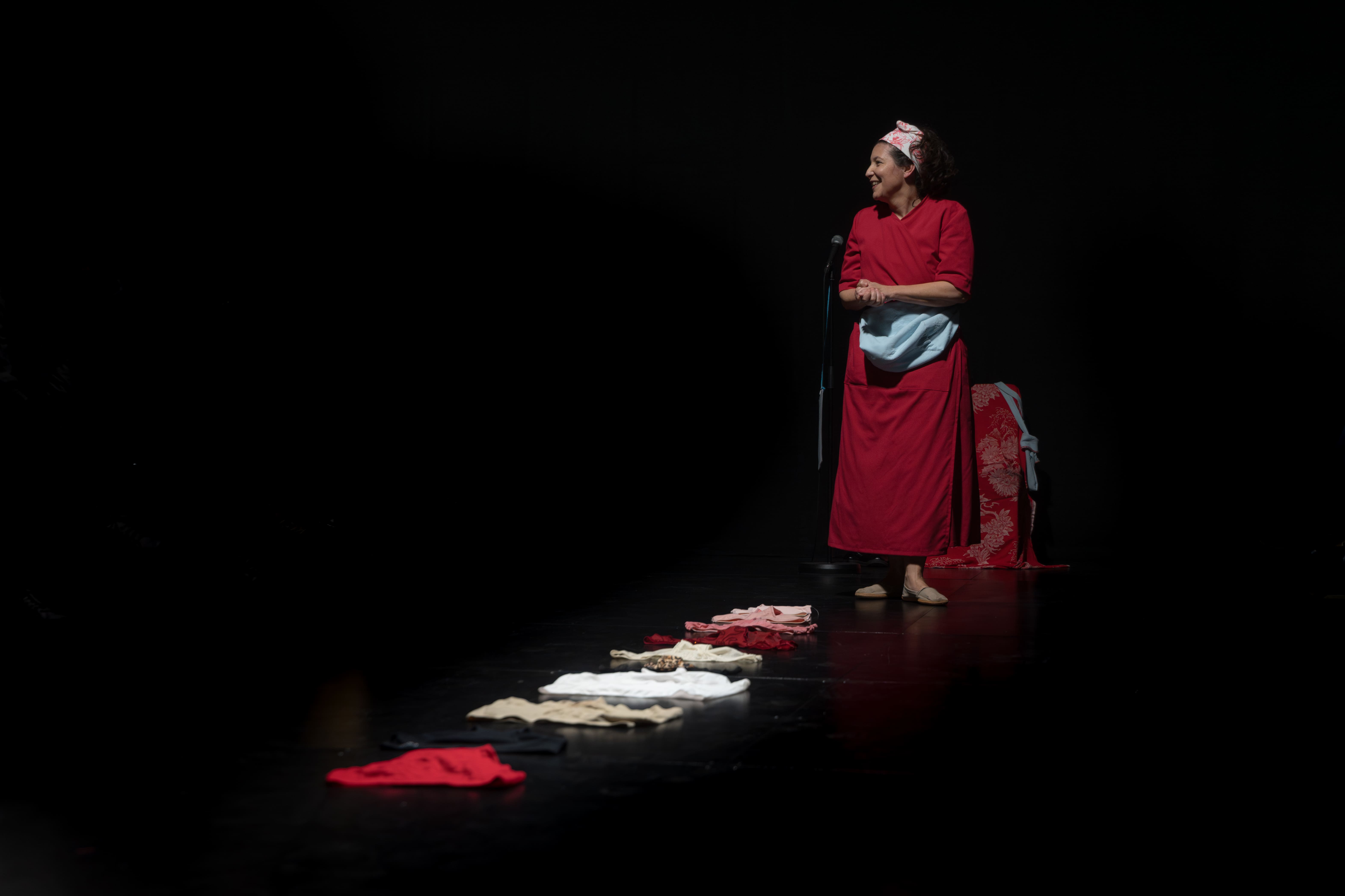 Las Miradas Compartidas-(h)ovo. Retaule d'una dona sense òvuls