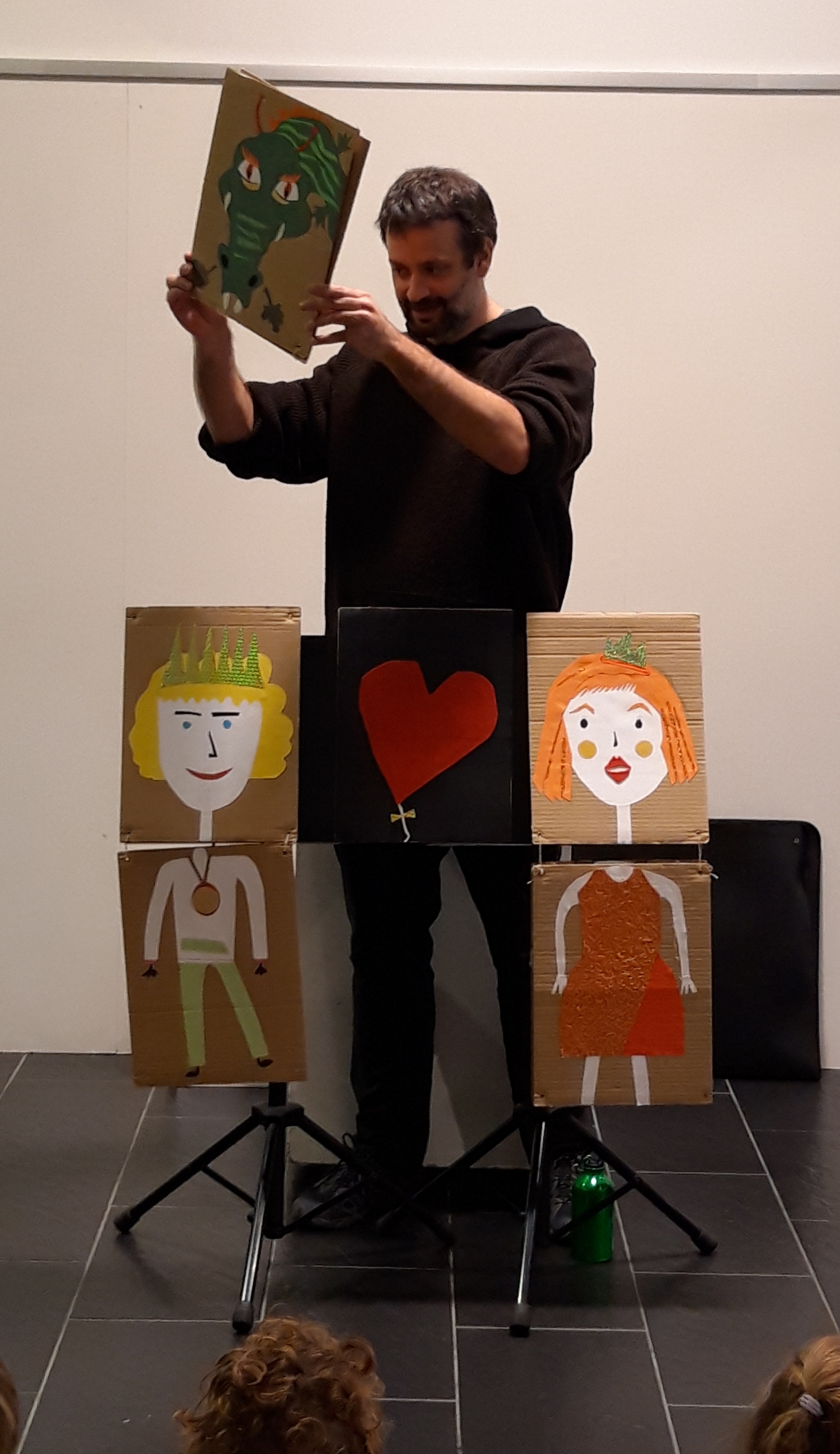 La Sal d'Olot-Contes i taller familiar