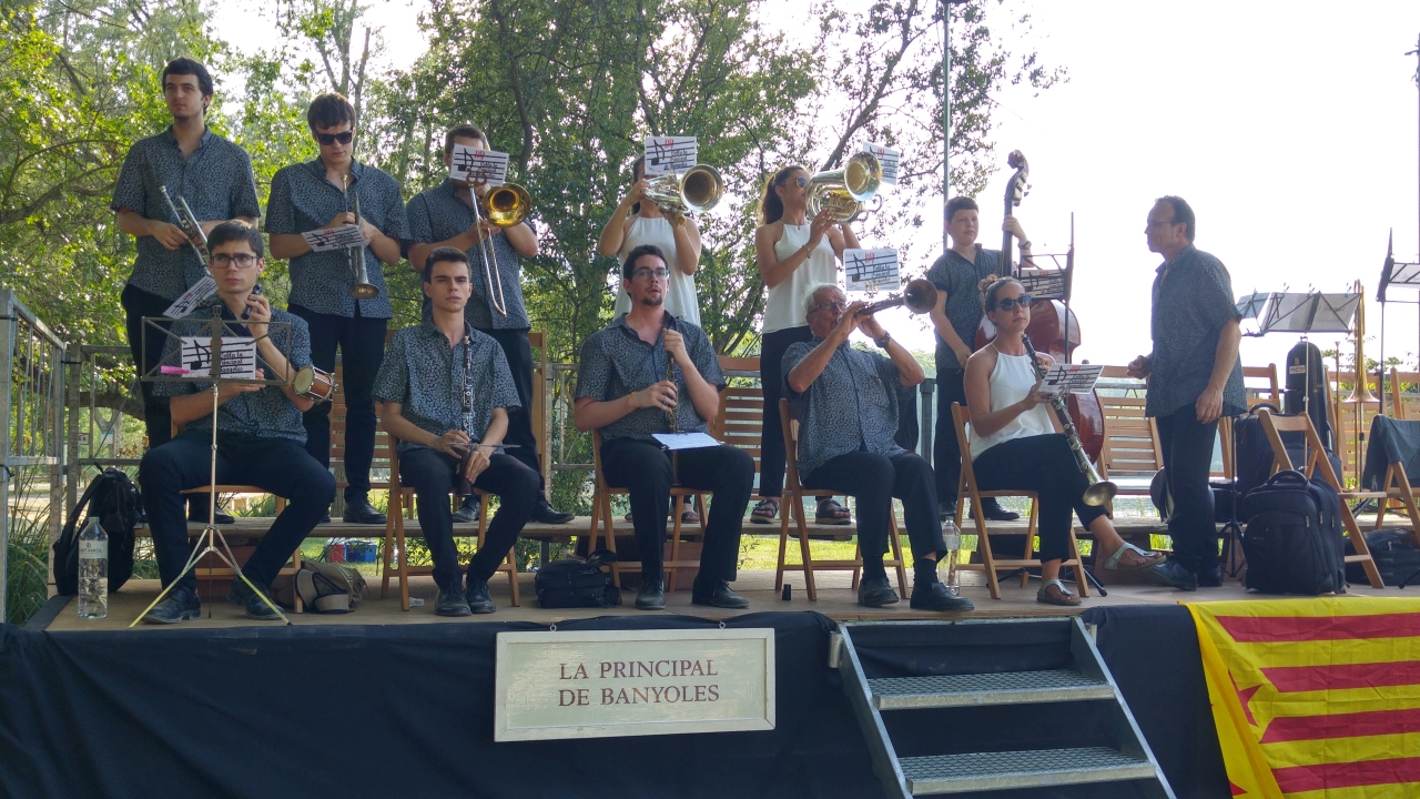 Cobla La Principal de Banyoles-Audicions de sardanes, oficis, cercaviles i balls vuitcentistes