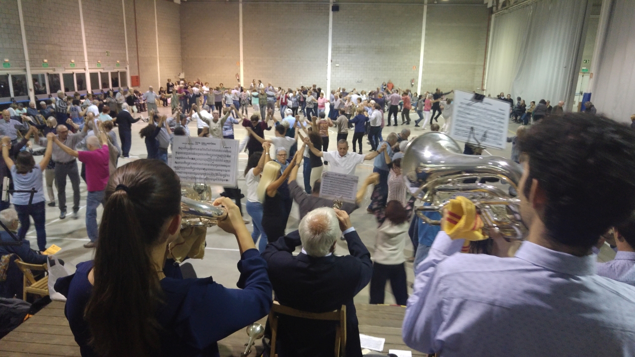 Cobla La Principal de Banyoles-Audicions de sardanes, oficis, cercaviles i balls vuitcentistes