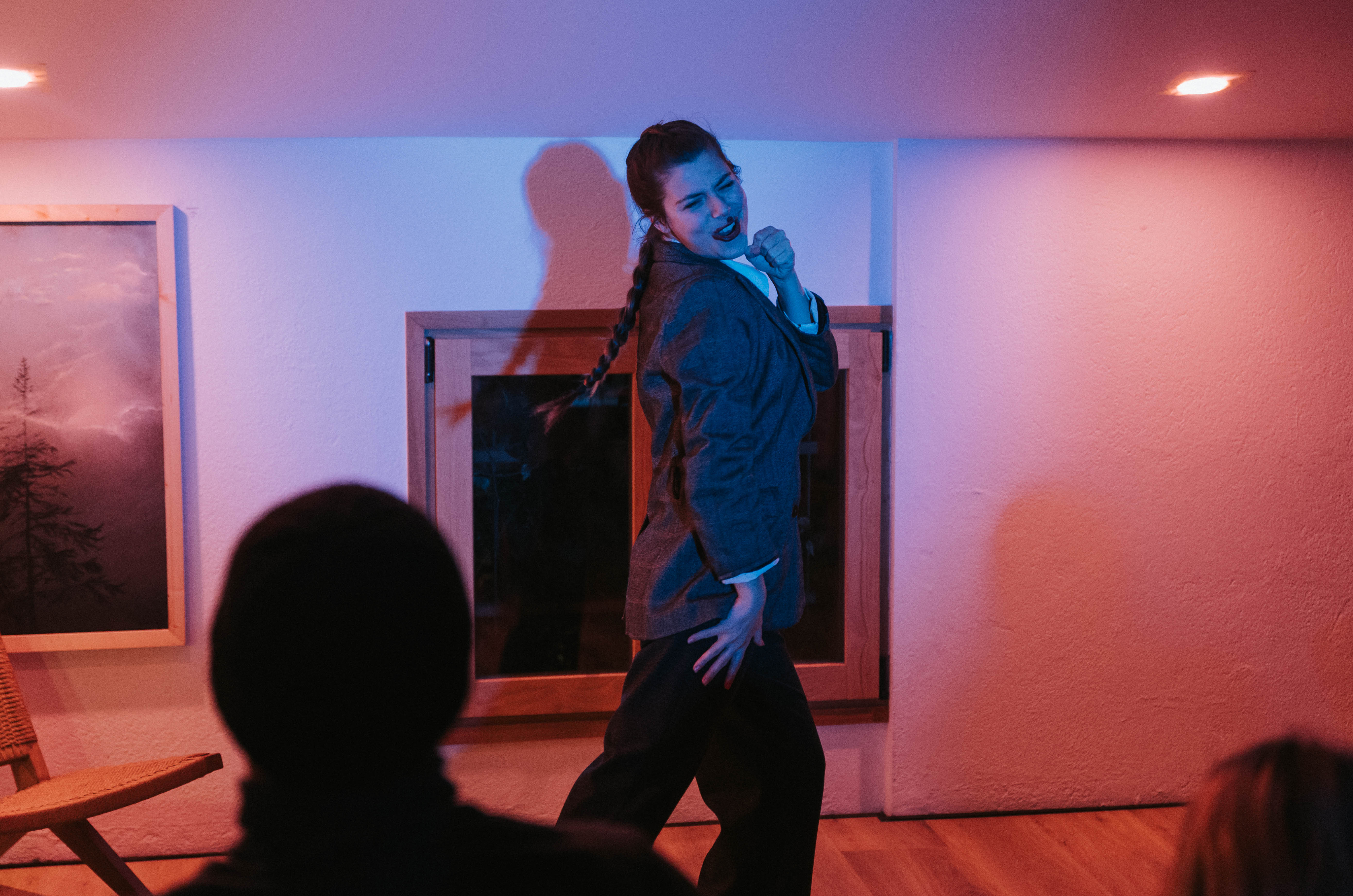 Malsai Produccions-Un, ningú i cent mil