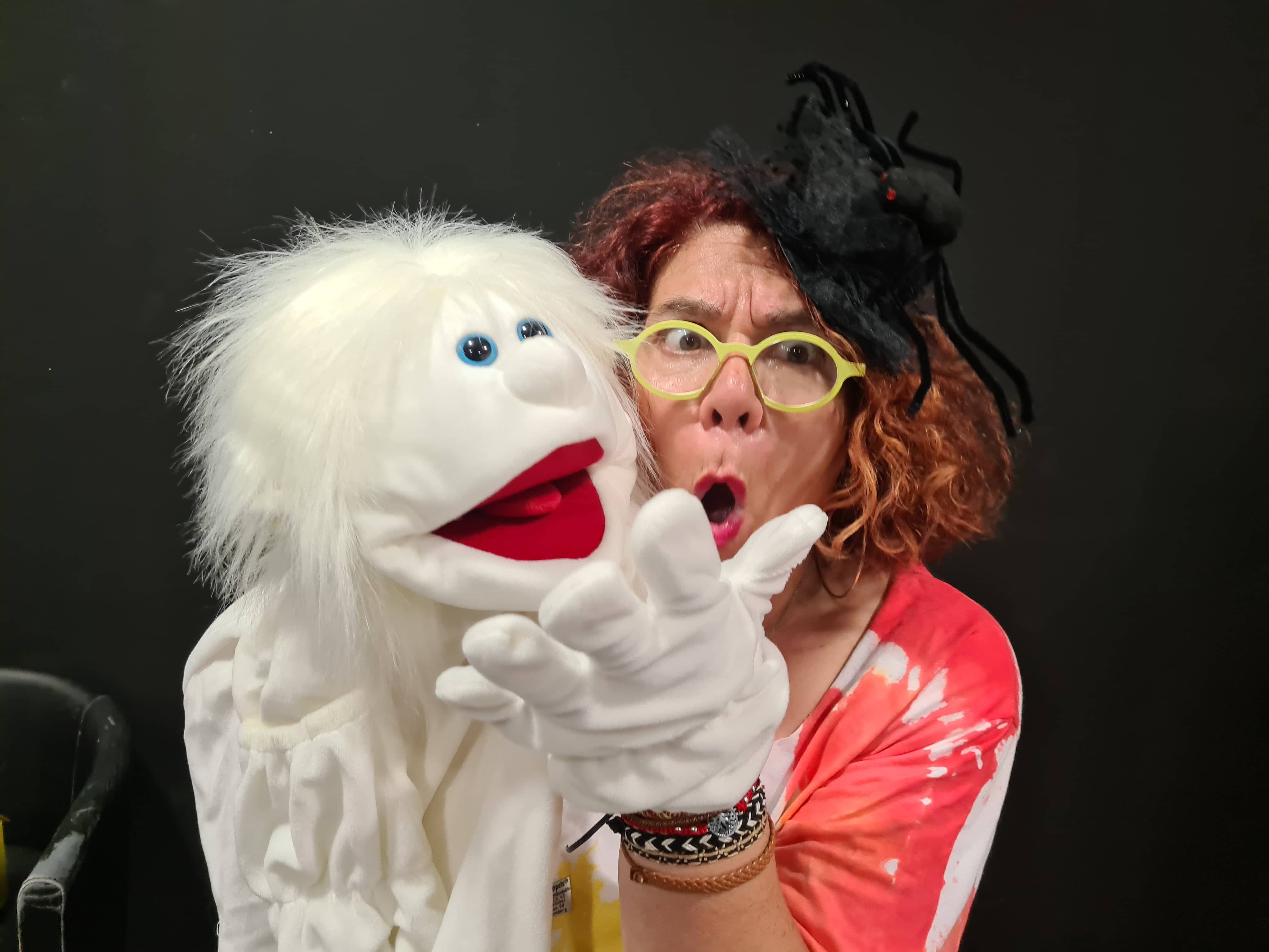 Borinotgroc / M. Dolors Arqué-L’ arxiduquesa fa un crit i s’amaga sota el llit (contes de vampirs)