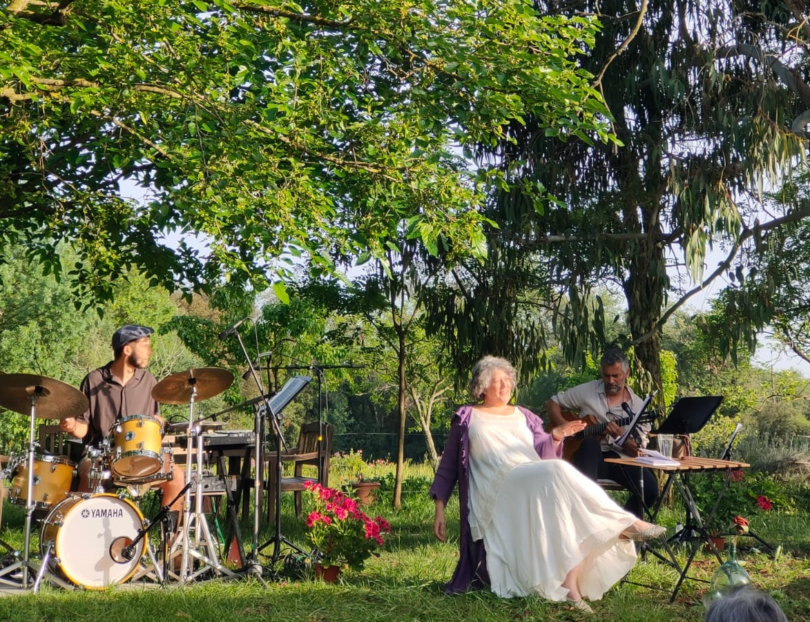 MHelena-Ποíηση POESI, llavors de música i poesia