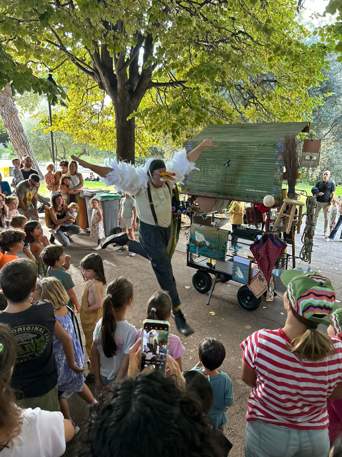 Companyia Toti Toronell-No tireu ànecs al riu