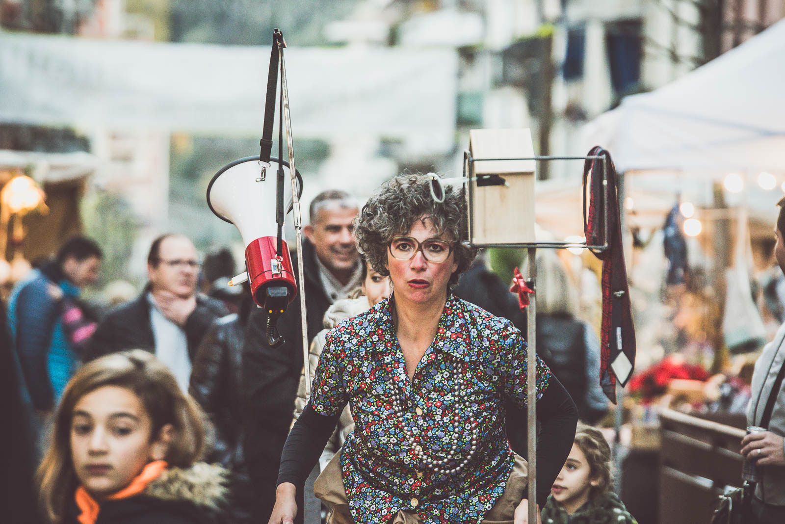 = La Senyoreta = -L'anunciadora!