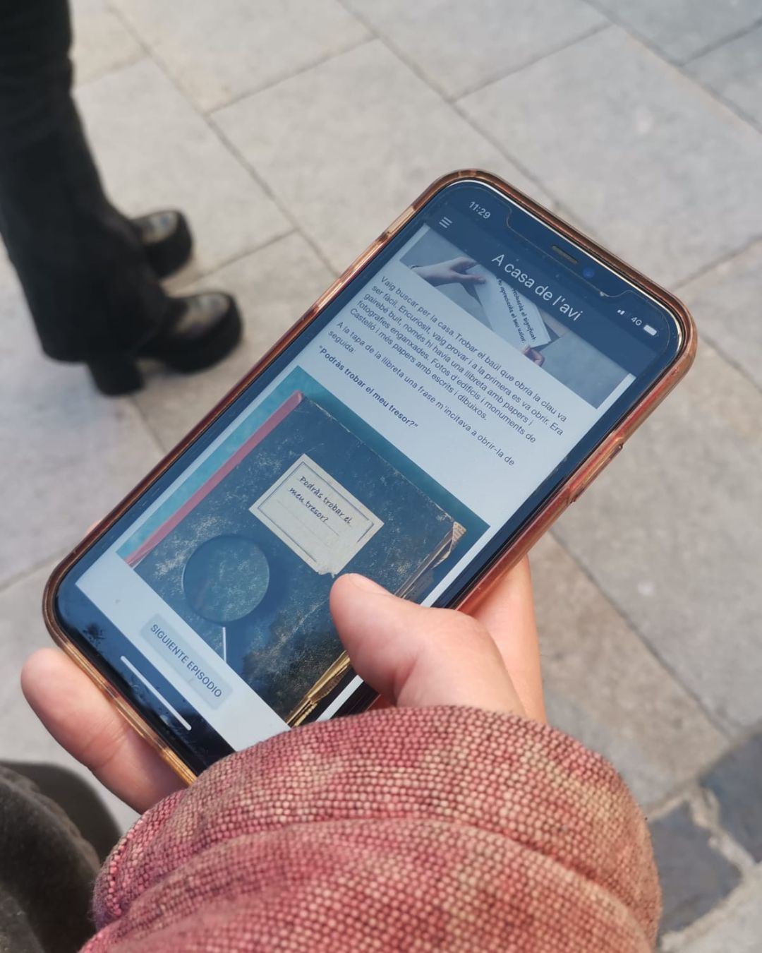 Customazed, Escapes & Stories-EscAPPe