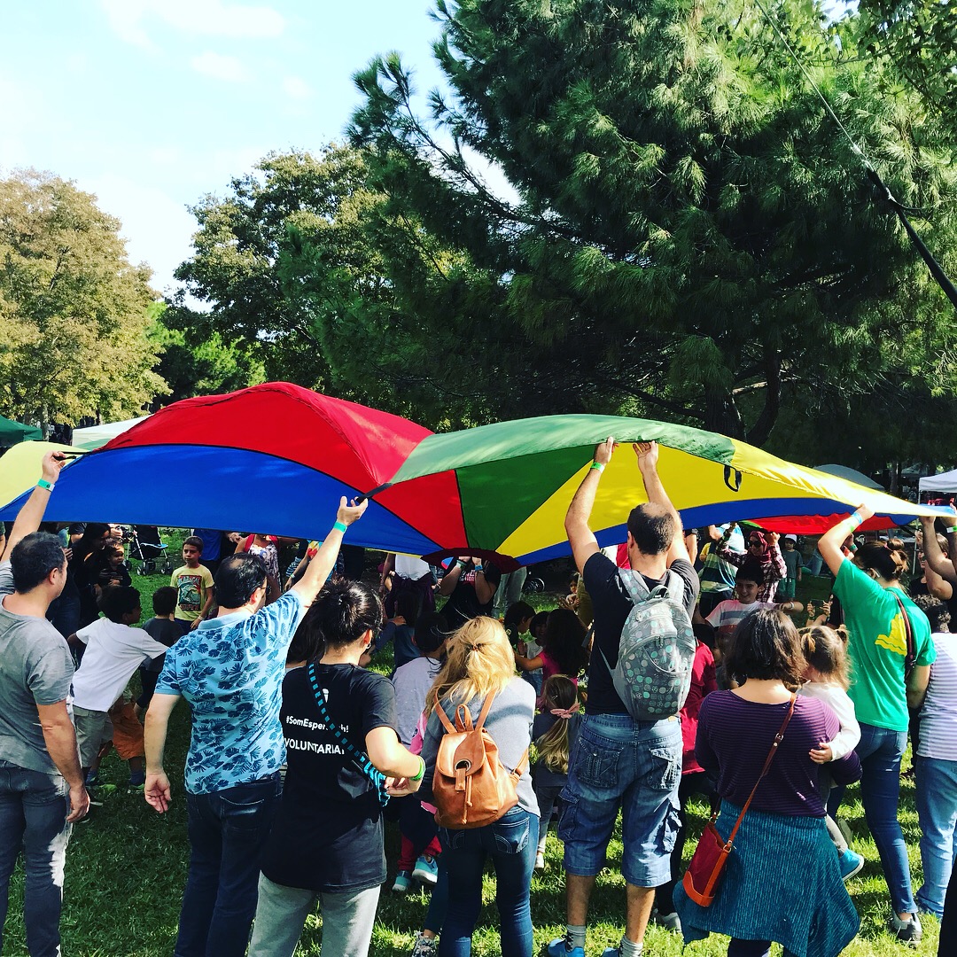 Fefe i Companyia-Festa a la plaça