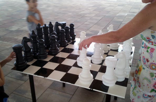 Diverfesta-Jocs gegants a la plaça