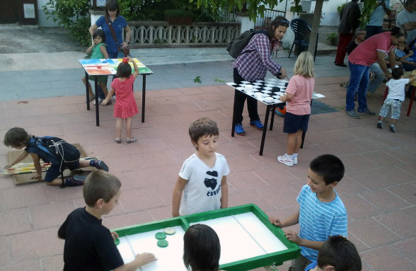 Diverfesta-Jocs gegants a la plaça