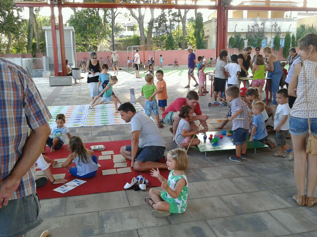 Diverfesta-Jocs gegants a la plaça