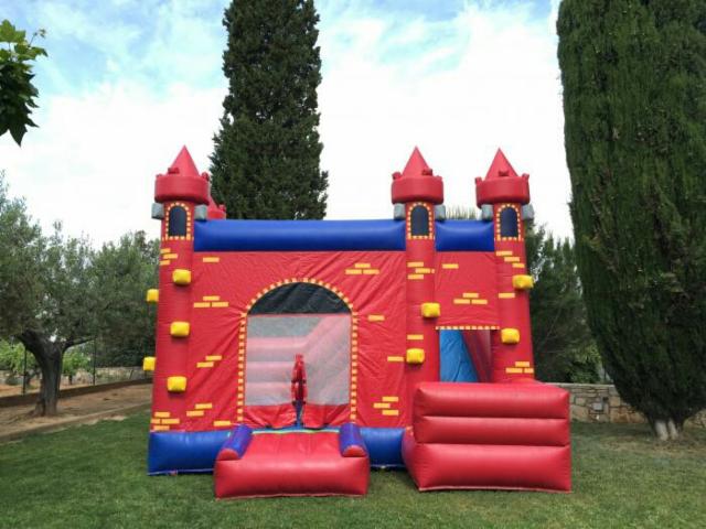 Diverfesta-Inflables: juga, salta i riu