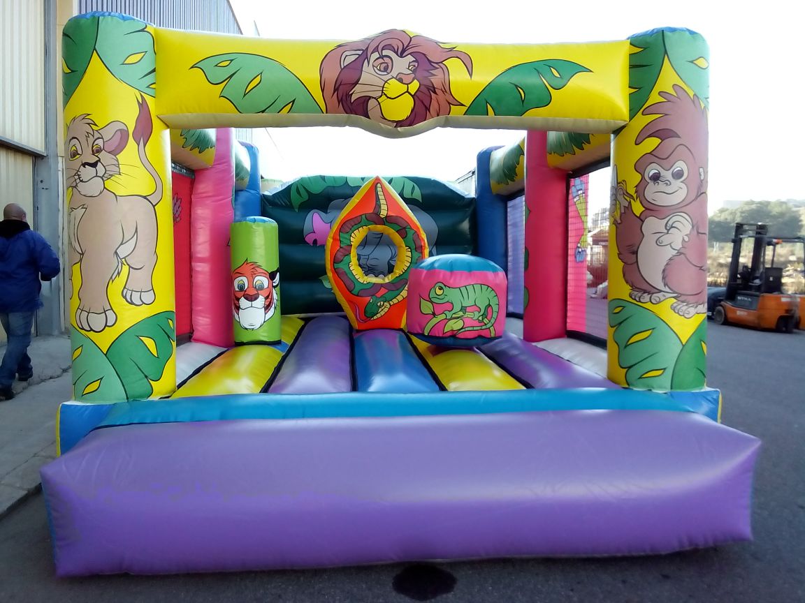 Diverfesta-Inflables: juga, salta i riu