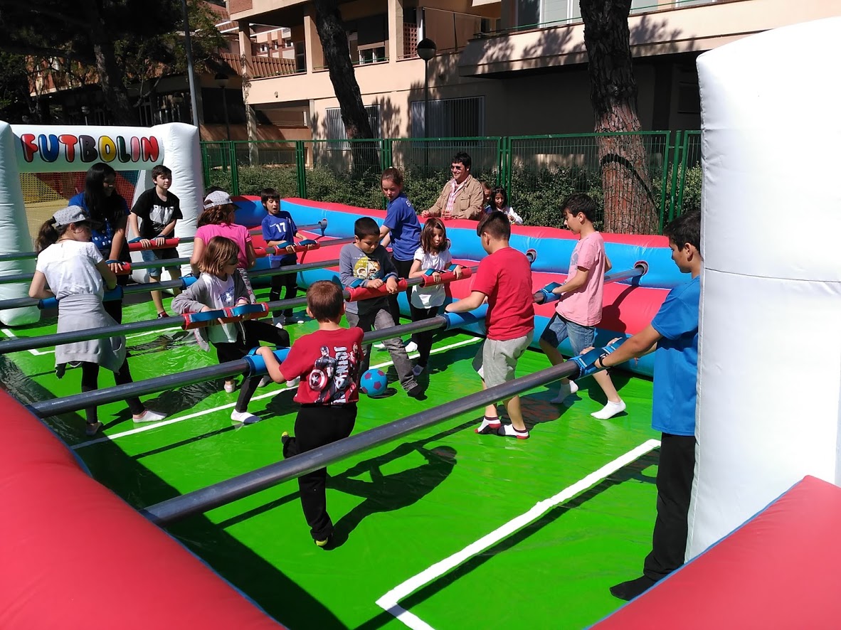 Diverfesta-Inflables: juga, salta i riu