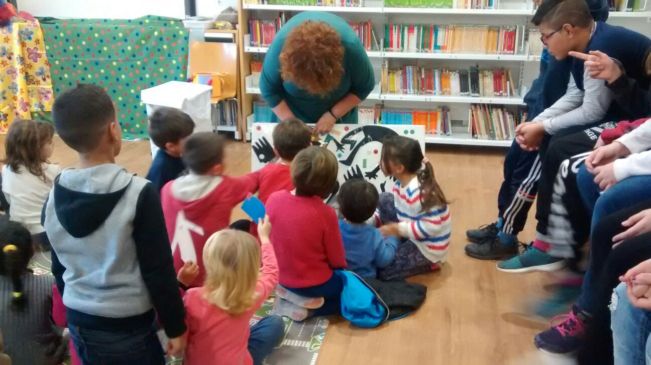 Borinotgroc / M. Dolors Arqué-De què s'ha disfressat el senyor Disbarat? (contes de Carnaval)