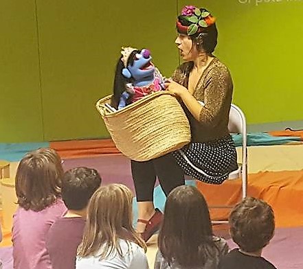 La Minúscula-Els contes de la Carlota