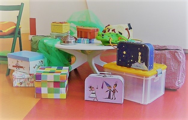 La Minúscula-Capses i capsetes amb historietes