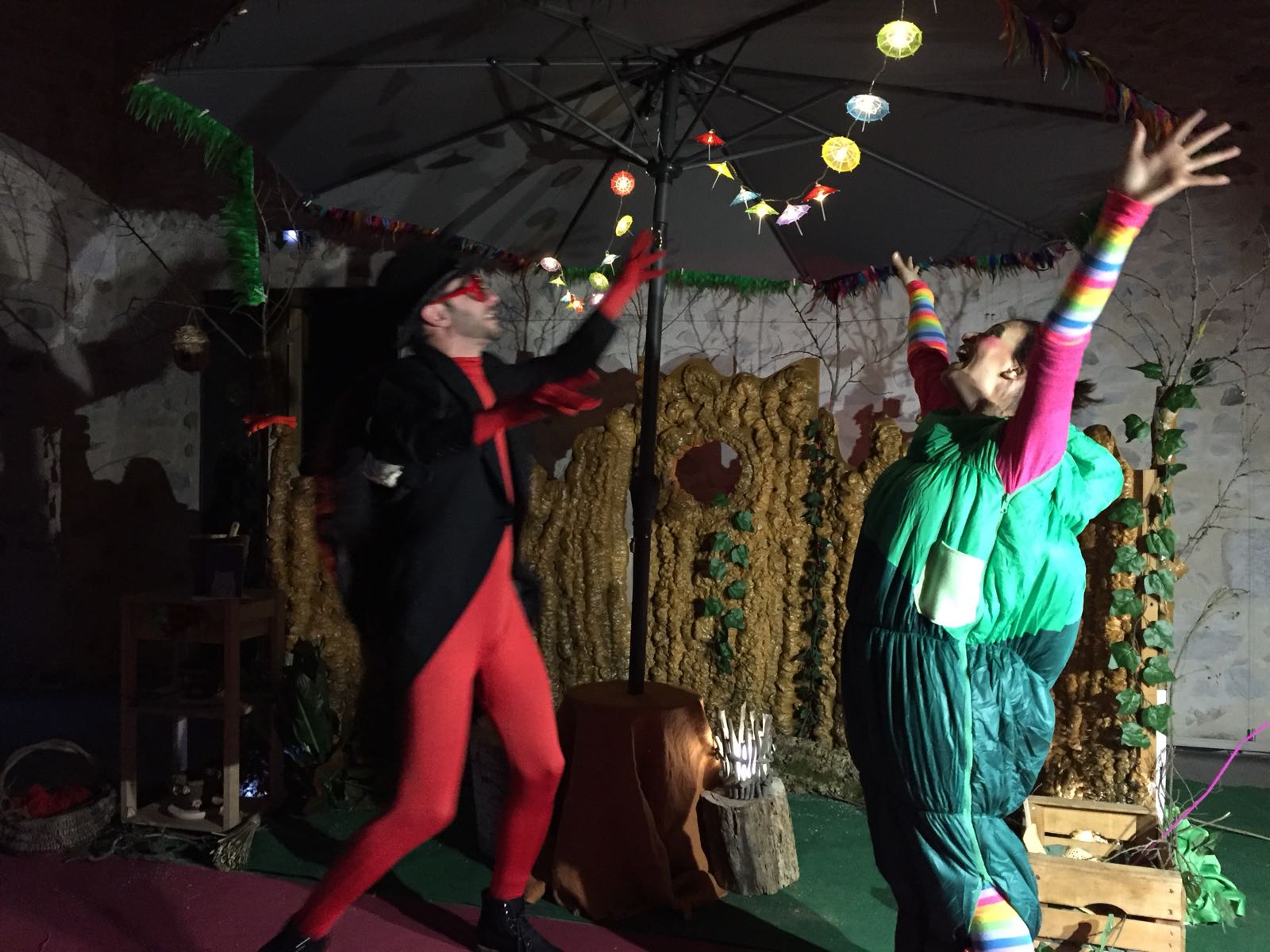 La Minúscula-Els contes de l'eruga