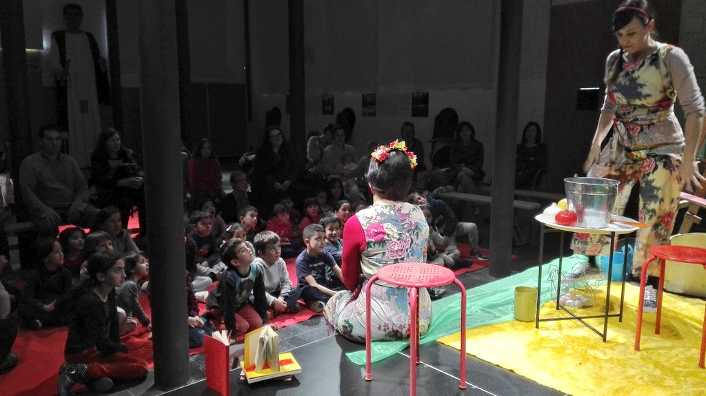 La Minúscula-Contes de gats; tants gats, tants barrets!