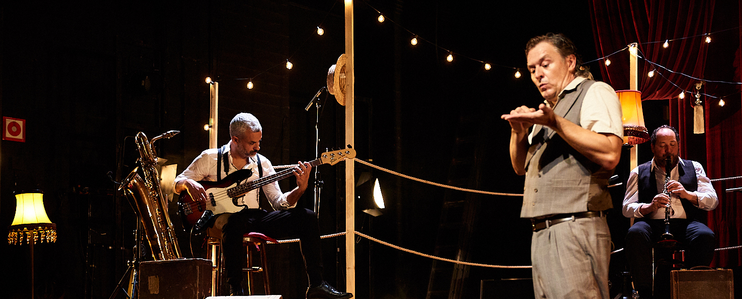 Marcel Tomàs & Cascai-Noucents, el pianista de l'oceà