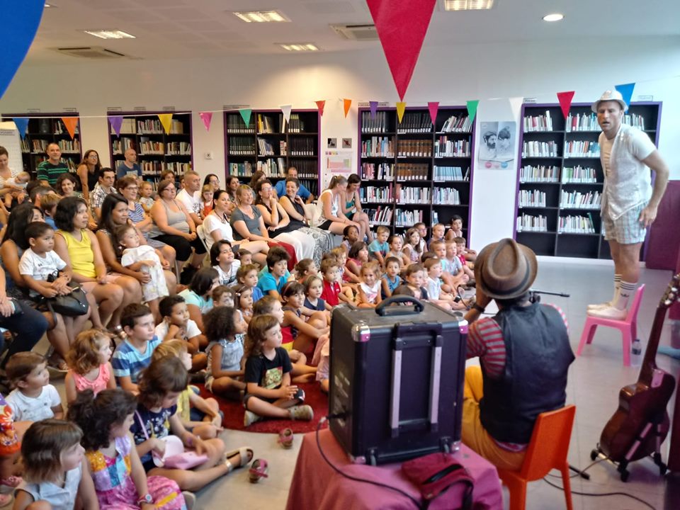 La Minúscula-Contes musicats