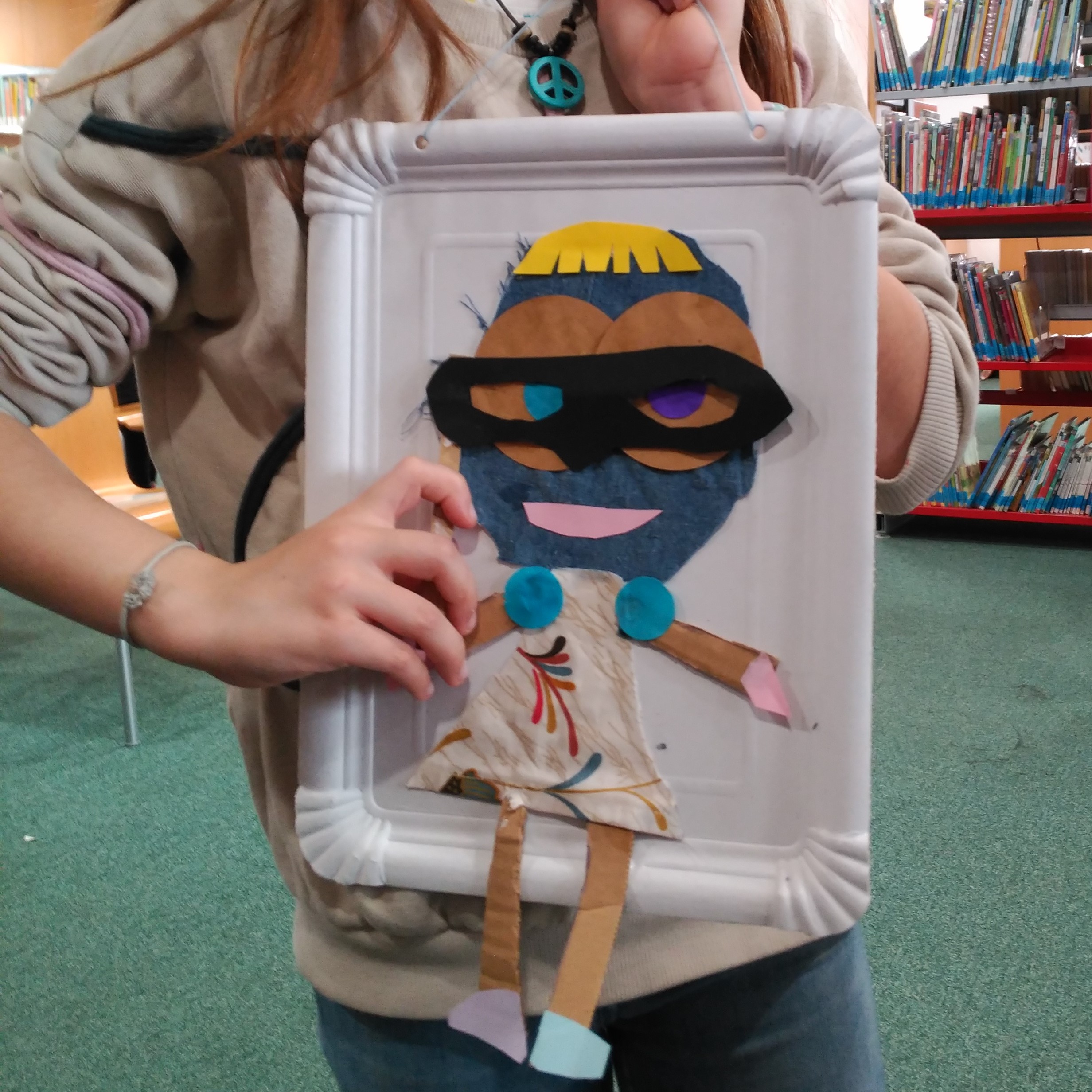 La Sal d'Olot-Taller de retrats amb collage (per Sant Jordi o altres contes)